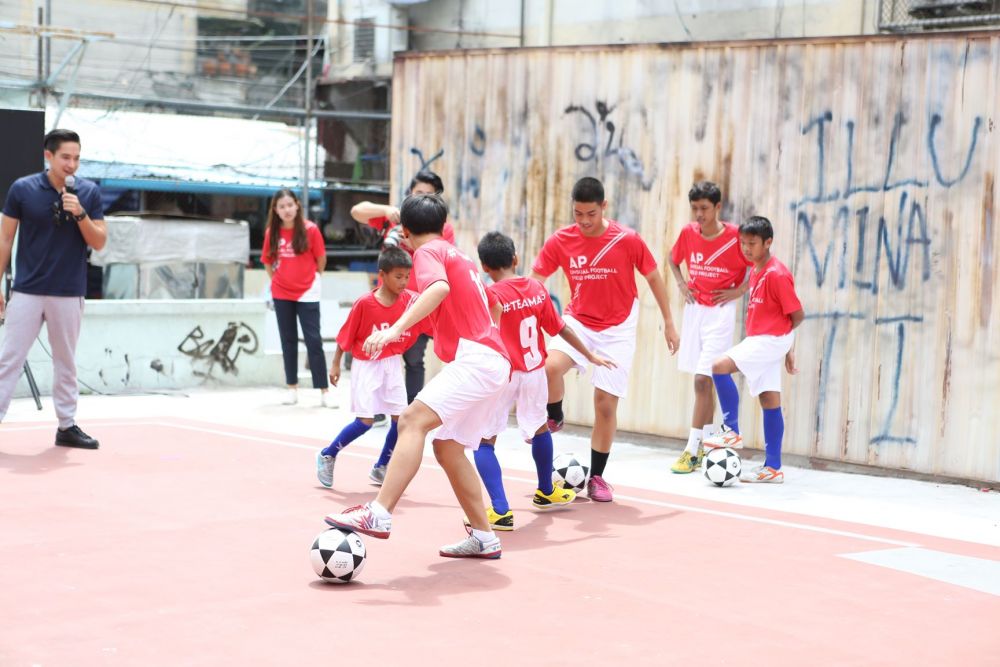 ‘เอพี ไทยแลนด์’ มอบ ‘AP Unusual Football Field’ เพื่อเยาวชนและชาวชุมชนคลองเตย สร้างสรรค์สนามฟุตบอลแนวคิดใหม่ที่ไม่จำกัดแค่กรอบสี่เหลี่ยม