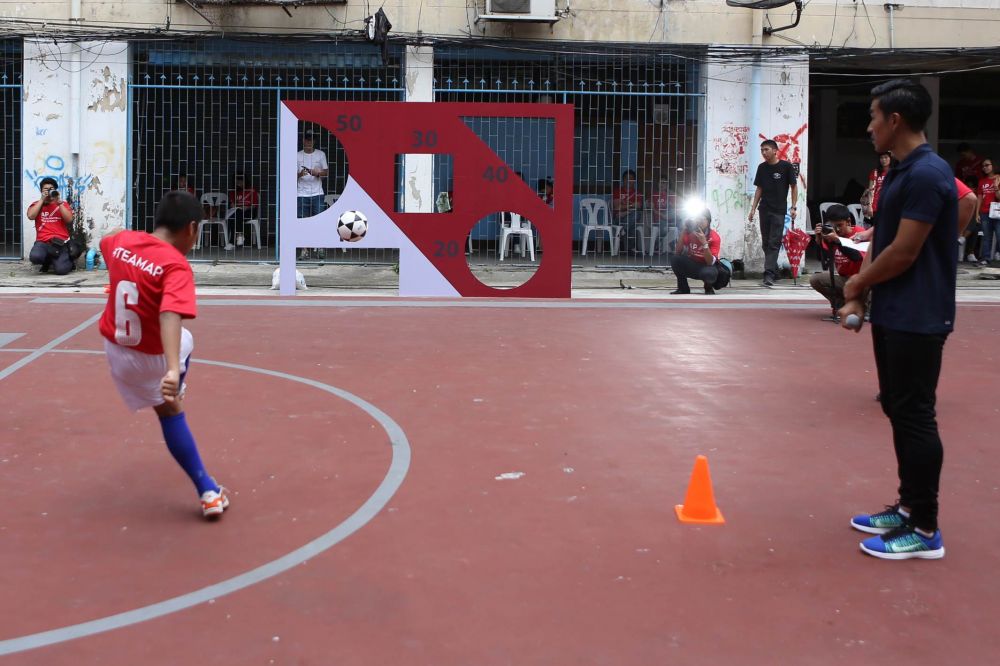 ‘เอพี ไทยแลนด์’ มอบ ‘AP Unusual Football Field’ เพื่อเยาวชนและชาวชุมชนคลองเตย สร้างสรรค์สนามฟุตบอลแนวคิดใหม่ที่ไม่จำกัดแค่กรอบสี่เหลี่ยม