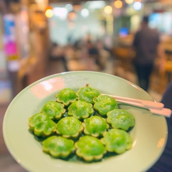 เพลินวานพาณิชย์ ร้านกาแฟบรรยากาศสบายๆ ออกแนวย้อนยุค