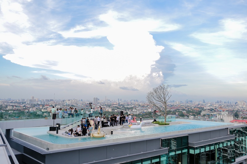 White Cloud Pool Party ที่ IDEO THA PHRA INTERCHANGE ปาร์ตี้วิว Rooftop