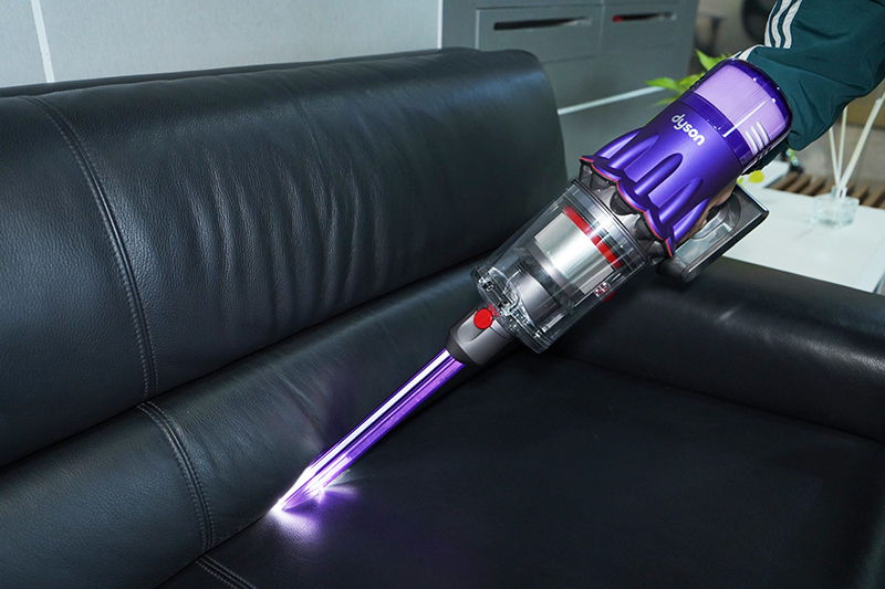 ปรากฏการณ์เครื่องดูดฝุ่นไร้สาย “Dyson Digital Slim” ความเบาสบายที่เลือกได้ เบาที่สุดที่เคยมีมา พร้อมประสิทธิภาพล้นเหลือ