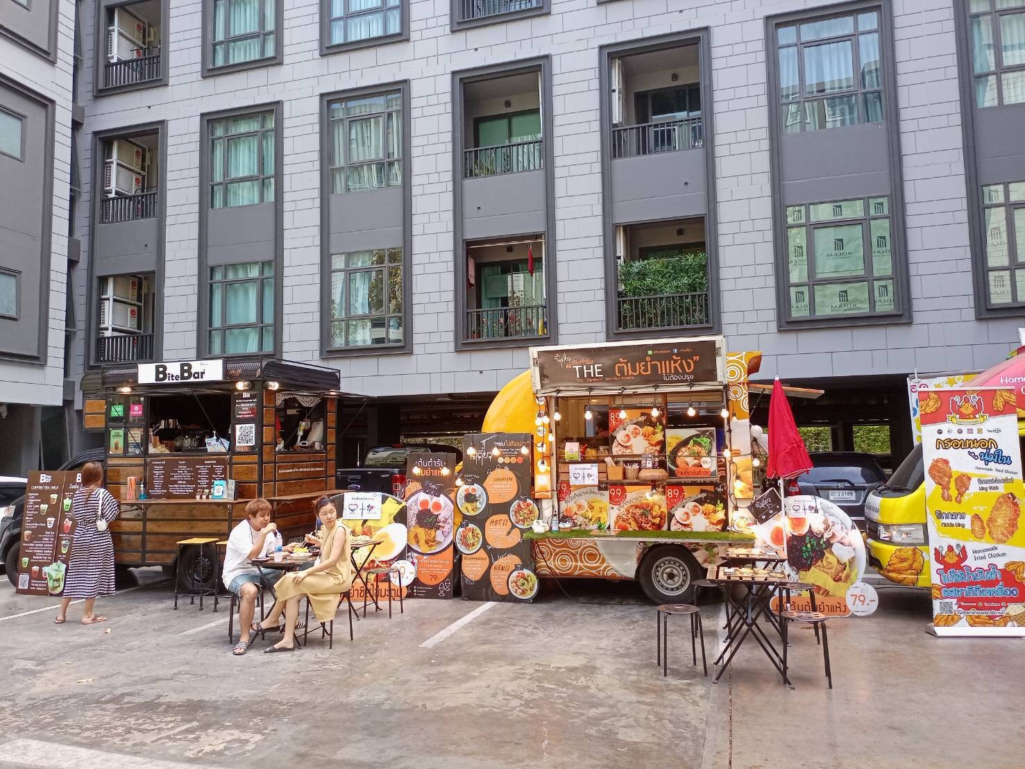 เมเจอร์ ดีเวลลอปเม้นท์ ขนทัพ Food Truck เจ้าดัง ตระเวนบุกคอนโดใจกลางเมือง 
